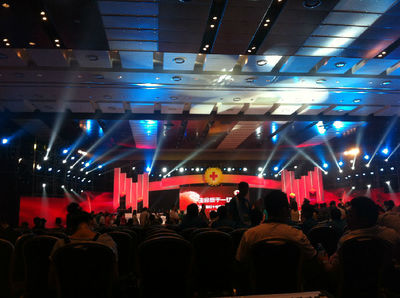 北京中視巨星舞臺燈光音響,央視合作伙伴_設備租售_演藝吧_中華演出網(wǎng)