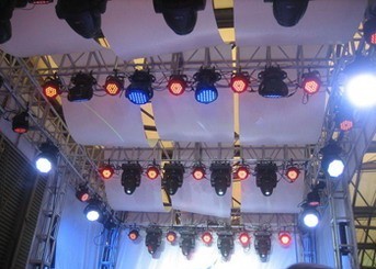 北京年會晚會燈光音響租賃 舞臺背景板搭建